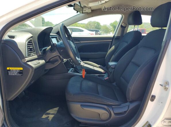 5NPD84LF3JH331273 2018 HYUNDAI ELANTRA Белый Вид салона спереди