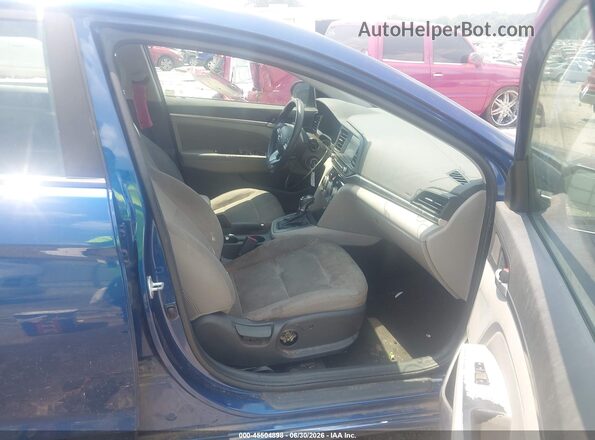 5NPD84LF3KH460292 2019 HYUNDAI ELANTRA Синий Вид салона спереди