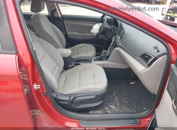 5NPD84LF4HH021160 2017 HYUNDAI ELANTRA Красный Вид салона спереди