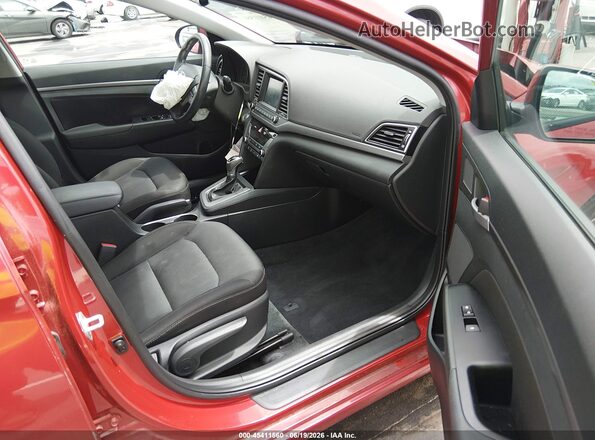 5NPD84LF4HH133084 2017 HYUNDAI ELANTRA Red Widok wnętrza z przodu