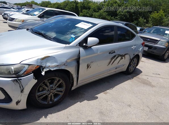 5NPD84LF4JH223230 2018 HYUNDAI ELANTRA Серебряный Вид спереди