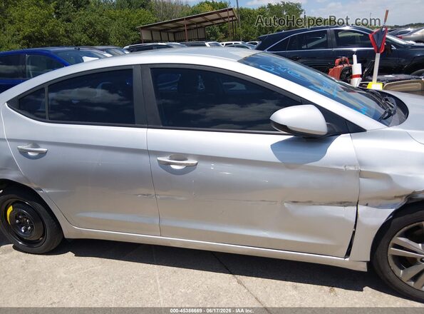 5NPD84LF4JH223230 2018 HYUNDAI ELANTRA Серебряный Вид задней части салона