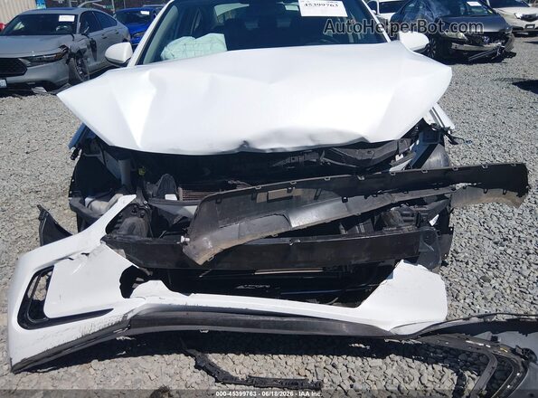 5NPD84LF4JH242358 2018 HYUNDAI ELANTRA White Vista frontal