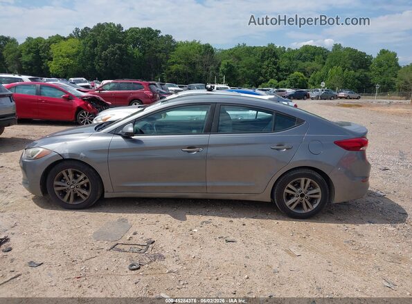 5NPD84LF4JH276560 2018 HYUNDAI ELANTRA Gray Вид задньої частини салону