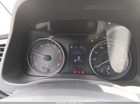 5NPD84LF4JH361074 2018 HYUNDAI ELANTRA Black Սալոնի 360 աստիճան տեսք