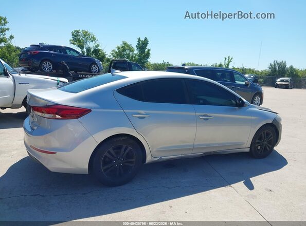 5NPD84LF4JH397749 2018 HYUNDAI ELANTRA Silver Вид задньої частини салону
