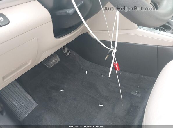5NPD84LF4KH467929 2019 HYUNDAI ELANTRA White Առջևի վահանակի տեսք