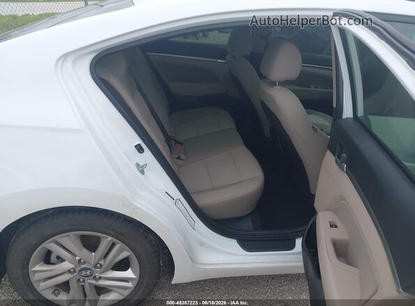 5NPD84LF4KH467929 2019 HYUNDAI ELANTRA White VIN կոդի պիտակի տեսք