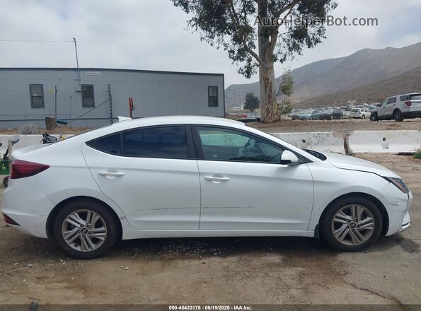5NPD84LF4LH568356 2020 HYUNDAI ELANTRA White Widok wnętrza z tyłu