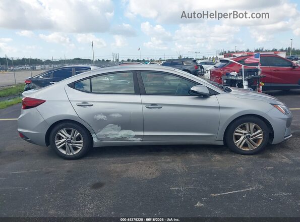 5NPD84LF4LH583391 2020 HYUNDAI ELANTRA Gray Rear interior view