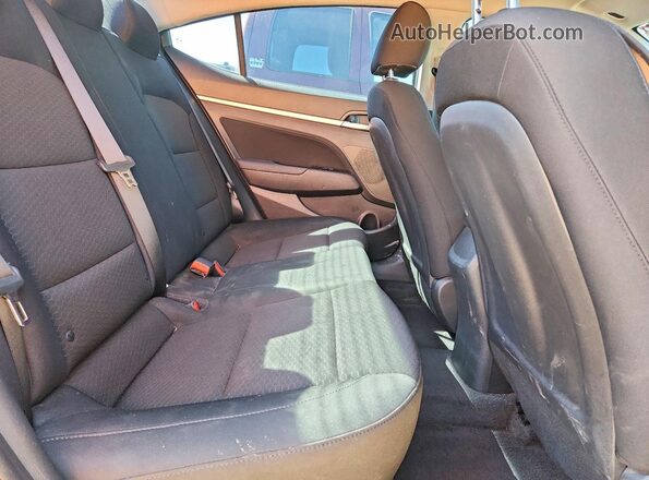 5NPD84LF4LH583617 2020 HYUNDAI ELANTRA Black Rear seats view