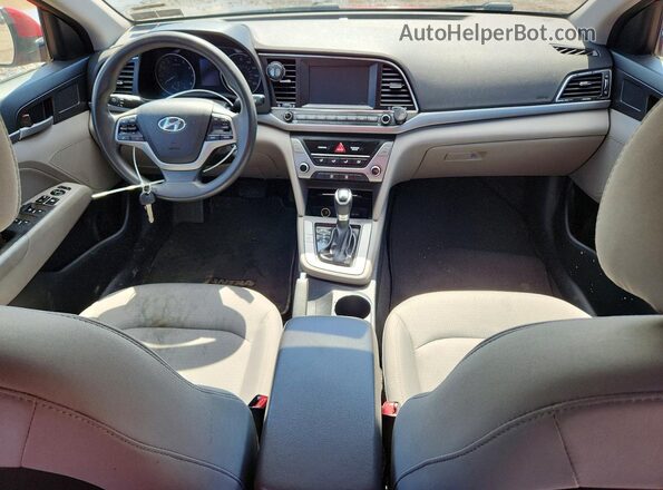5NPD84LF5HH003301 2017 HYUNDAI ELANTRA Red Vista del salpicadero