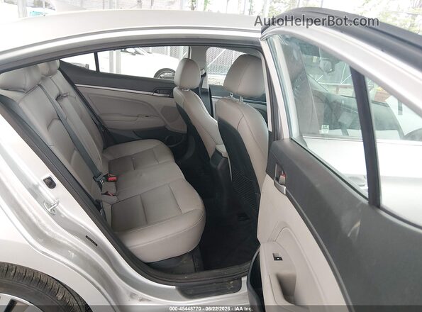 5NPD84LF5HH075356 2017 HYUNDAI ELANTRA Silver Widok naklejki z numerem VIN