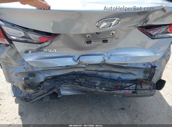 5NPD84LF5HH106833 2017 HYUNDAI ELANTRA Серебряный Вид спереди