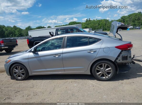 5NPD84LF5HH106833 2017 HYUNDAI ELANTRA Серебряный 
