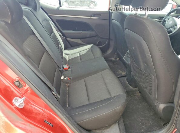 5NPD84LF5HH118965 2017 HYUNDAI ELANTRA Red Вид задніх сидінь