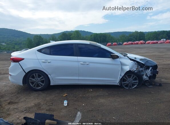 5NPD84LF5HH121042 2017 HYUNDAI ELANTRA White Սալոնի 360 աստիճան տեսք