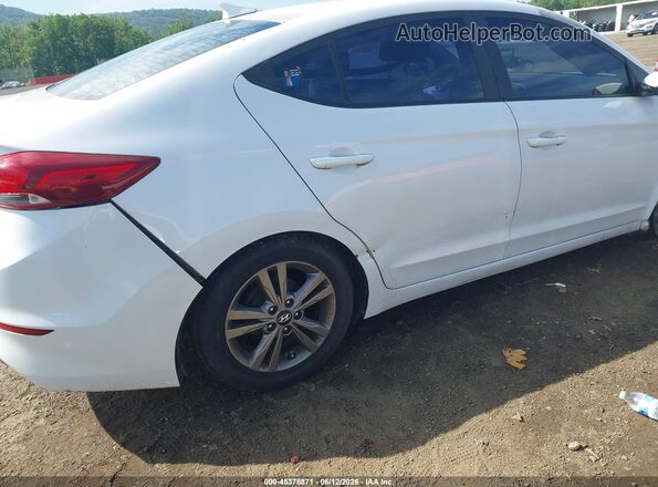 5NPD84LF5HH121042 2017 HYUNDAI ELANTRA White 