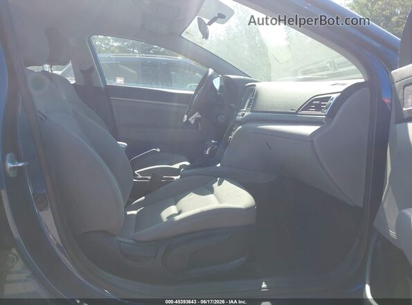 5NPD84LF5HH185534 2017 HYUNDAI ELANTRA Dark Blue Vista interior delantera