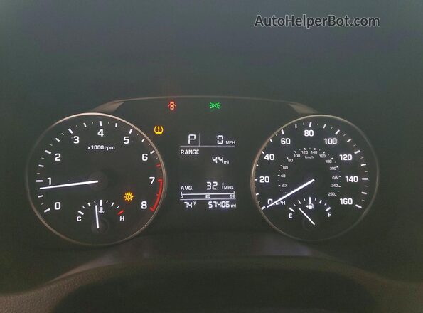 5NPD84LF5HH210965 2017 HYUNDAI ELANTRA Серебряный 