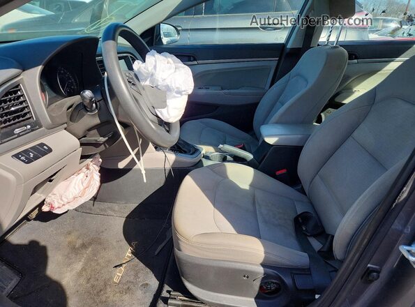 5NPD84LF5JH255975 2018 HYUNDAI ELANTRA Gray 