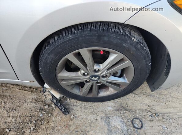5NPD84LF5JH296204 2018 HYUNDAI ELANTRA Silver 
