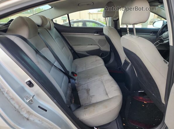 5NPD84LF5JH296204 2018 HYUNDAI ELANTRA Silver 