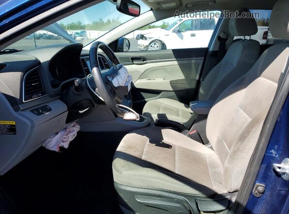 5NPD84LF5JH301384 2018 HYUNDAI ELANTRA Blue Вид салону спереду