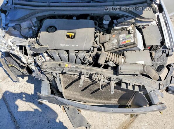 5NPD84LF5JH303765 2018 HYUNDAI ELANTRA Silver Rear interior view