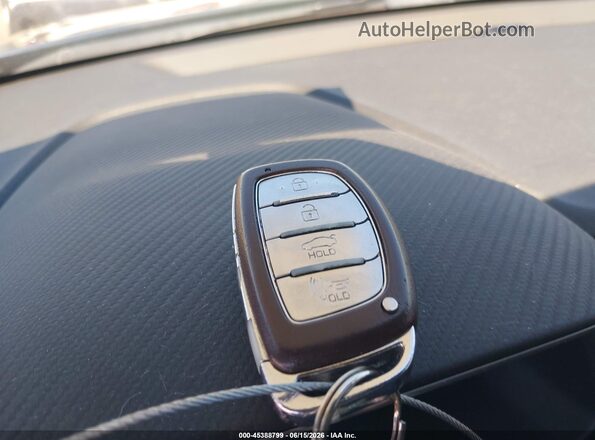 5NPD84LF5KH416052 2019 HYUNDAI ELANTRA Black Առջևի վահանակի տեսք