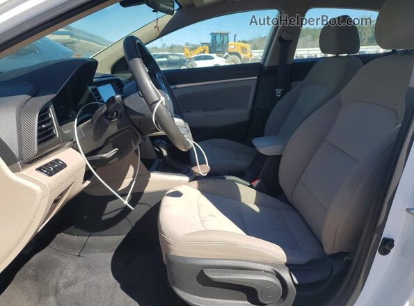 5NPD84LF5KH454350 2019 HYUNDAI ELANTRA White Widok wnętrza z przodu