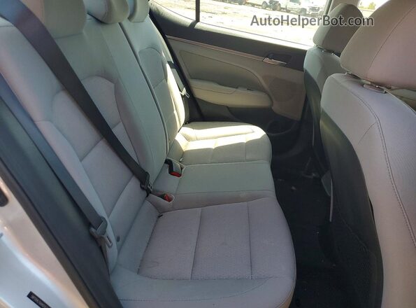 5NPD84LF6HH018311 2017 HYUNDAI ELANTRA Silver Vista de los asientos traseros