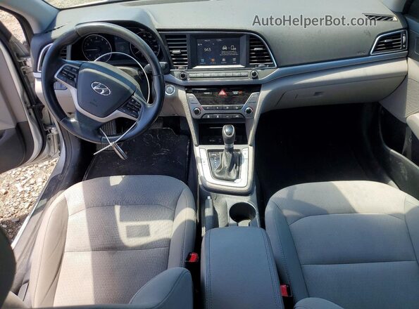 5NPD84LF6HH018311 2017 HYUNDAI ELANTRA Silver Vista del salpicadero