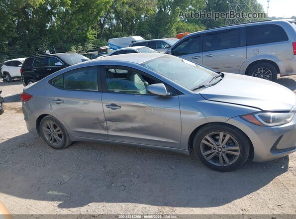 5NPD84LF6HH095843 2017 HYUNDAI ELANTRA Silver Vista interior trasera