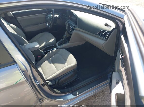 5NPD84LF6HH095843 2017 HYUNDAI ELANTRA Silver Vista interior delantera
