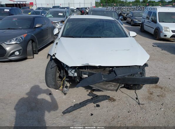 5NPD84LF6HH116481 2017 HYUNDAI ELANTRA White Դիմացի տեսք