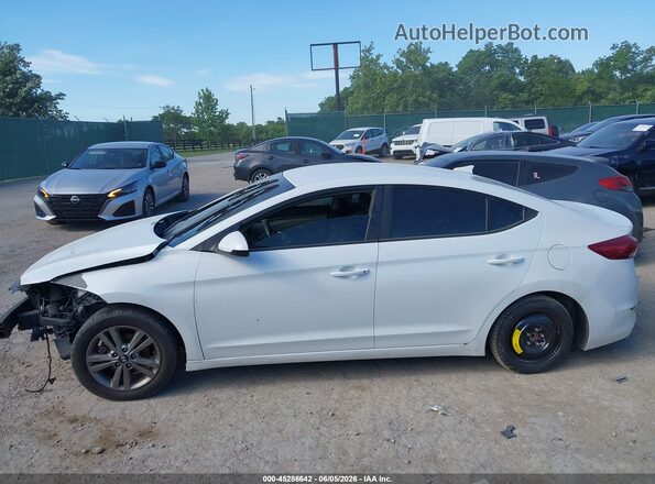 5NPD84LF6HH116481 2017 HYUNDAI ELANTRA White 