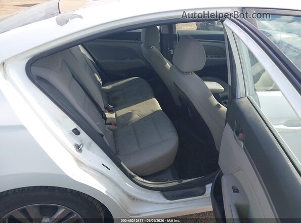 5NPD84LF6HH123849 2017 HYUNDAI ELANTRA White 