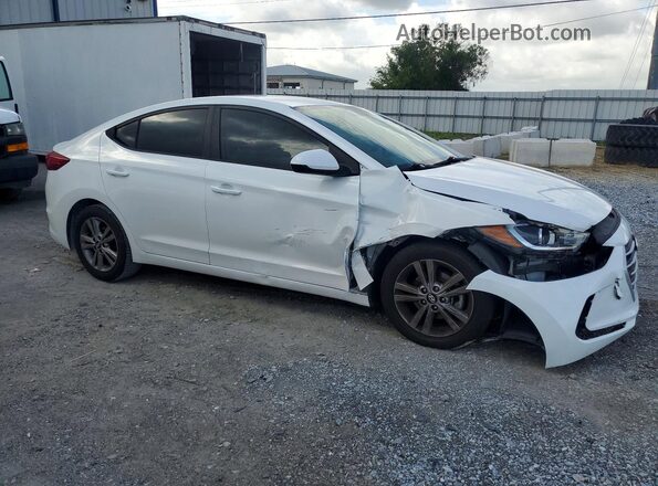 5NPD84LF6JH215453 2018 HYUNDAI ELANTRA White Front right