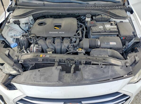 5NPD84LF6JH215453 2018 HYUNDAI ELANTRA White Rear interior view