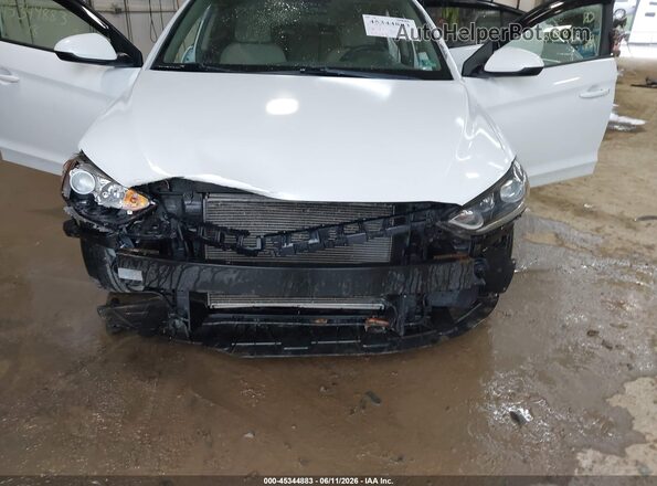 5NPD84LF6JH219437 2018 HYUNDAI ELANTRA White Вид спереду