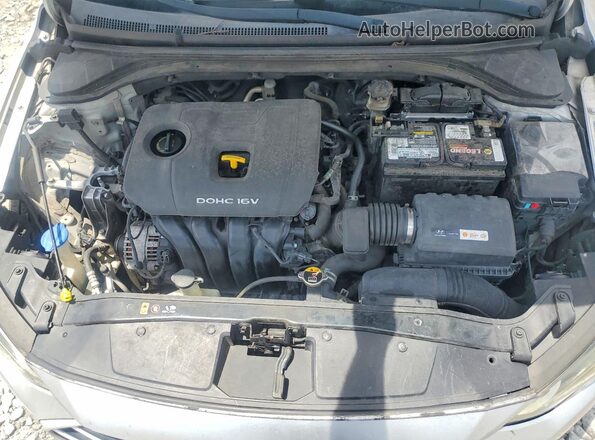 5NPD84LF6JH224217 2018 HYUNDAI ELANTRA Silver 