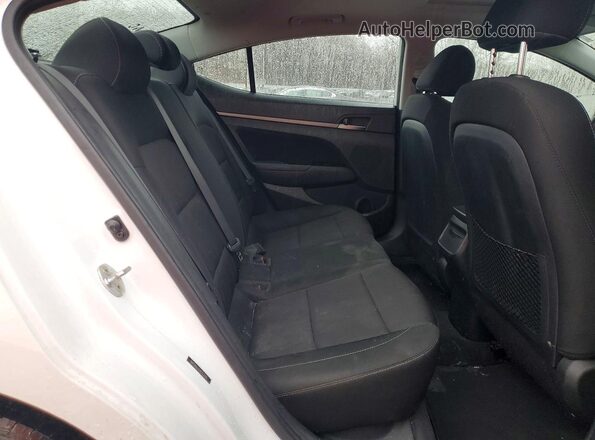 5NPD84LF6JH253295 2018 HYUNDAI ELANTRA Белый Вид задних сидений