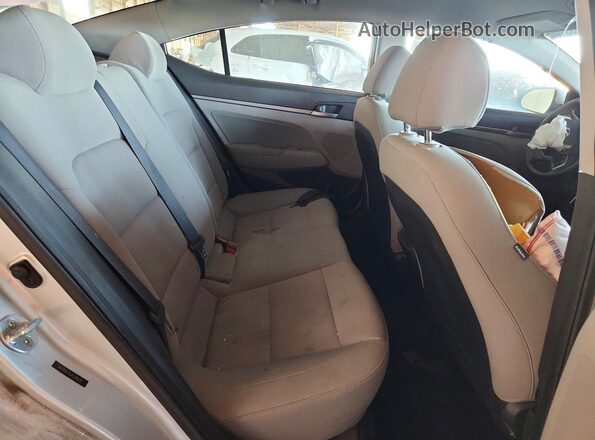5NPD84LF6JH309638 2018 HYUNDAI ELANTRA Серебряный Вид задних сидений