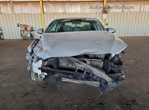5NPD84LF6JH309638 2018 HYUNDAI ELANTRA Серебряный Вид спереди