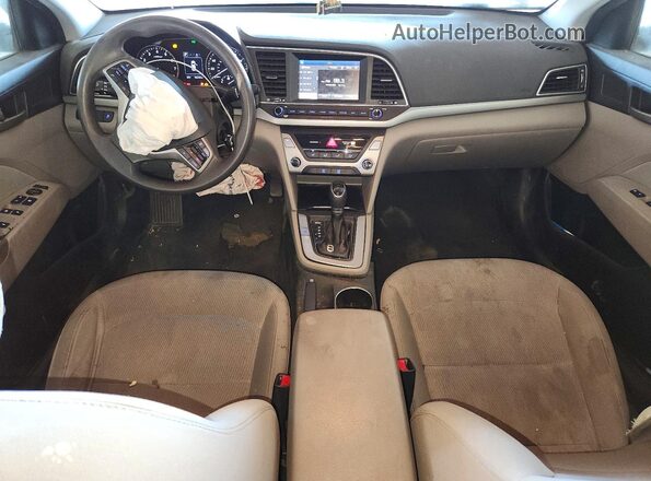 5NPD84LF6JH309638 2018 HYUNDAI ELANTRA Серебряный Вид панели приборов
