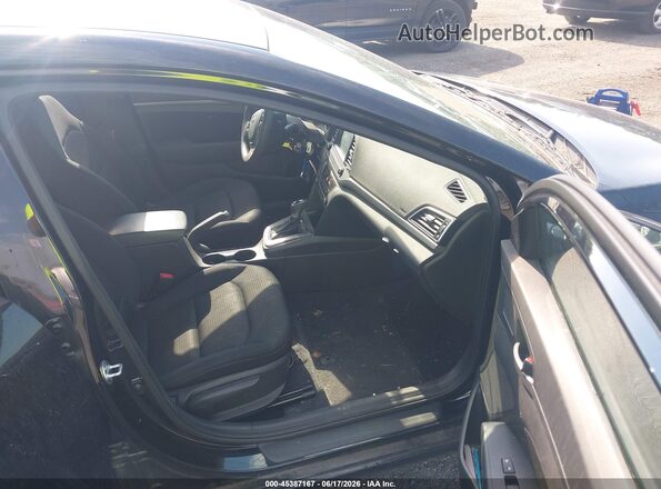 5NPD84LF6JH371654 2018 HYUNDAI ELANTRA Черный Вид салона спереди