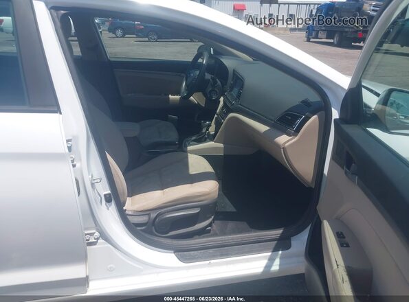 5NPD84LF6JH387546 2018 HYUNDAI ELANTRA White Vista interior delantera
