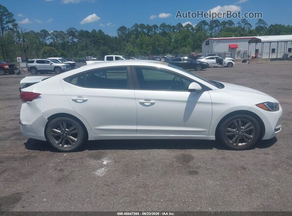 5NPD84LF6JH387546 2018 HYUNDAI ELANTRA White Vista interior trasera