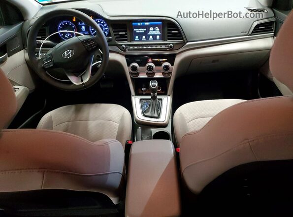 5NPD84LF6KH479502 2019 HYUNDAI ELANTRA Черный Вид панели приборов